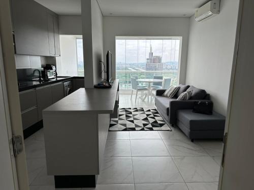 Apartamento na Faria Lima e condomínio de luxo em Pinheiros