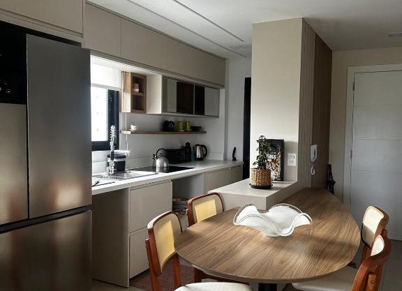 Apartamento na Praia Brava, 650m do mar, ao lado de Balneário Camboriú