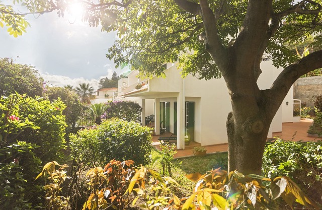 Garajau I, appartement calme avec jardin