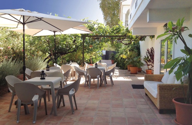 Apartamentos Turisticos La Mundial