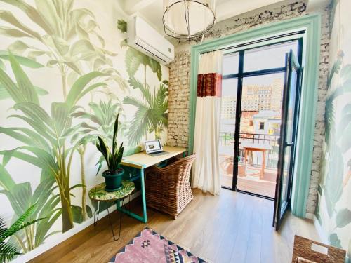 Apartement with terrace near Liberty square