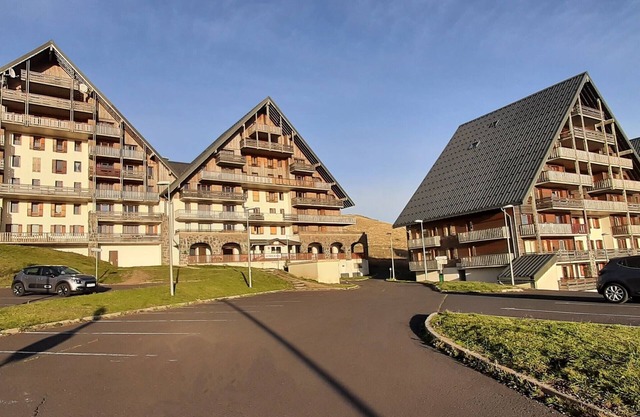 Appartement 4/6 personnes 2chambres à Super-Besse