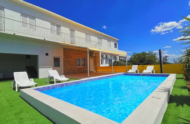 Apartman Andy 4 * - 140m2 IN et 130m2 Out, 6 + 2 personnes