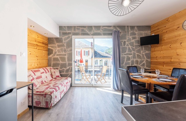 Appartement "Le Glandon" avec vue sur les montagnes, balcon et Wi-Fi
