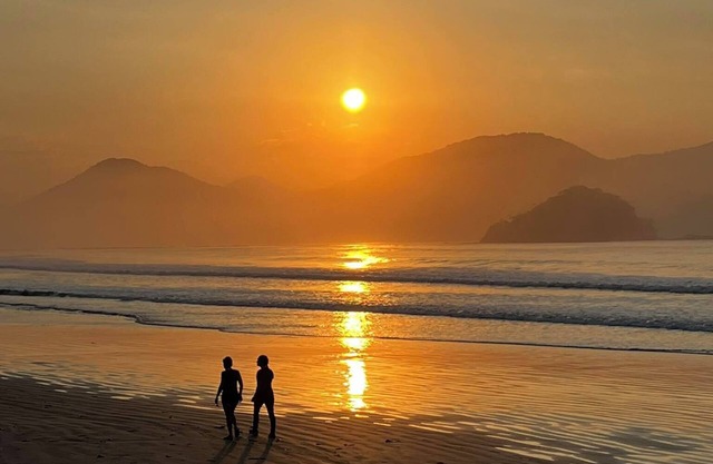 Apartment in Ubatuba with swimming pool just 200m from Sapê Beach and Maranduba