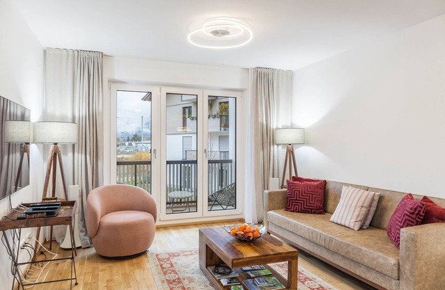 Appartement "zum Genießen" avec vue sur les montagnes, balcons privés et Wi-Fi.