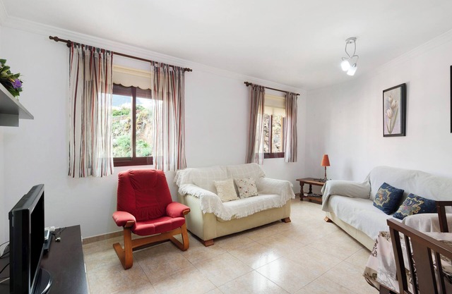 Appartement 'Los Girasoles' avec vue sur la mer, balcon et Wi-Fi