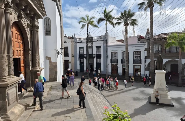 Appartement 'Elias La Palma City' avec vue sur les montagnes, balcon et Wi-Fi