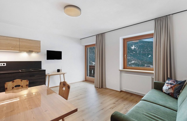 Appartement 'Pfaffingerhof Wald' avec vue sur les montagnes, jardin partagé et Wi-Fi