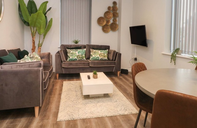 Apartment 1 - Crosby Gardens, WATERLOO, MERSEYSIDE