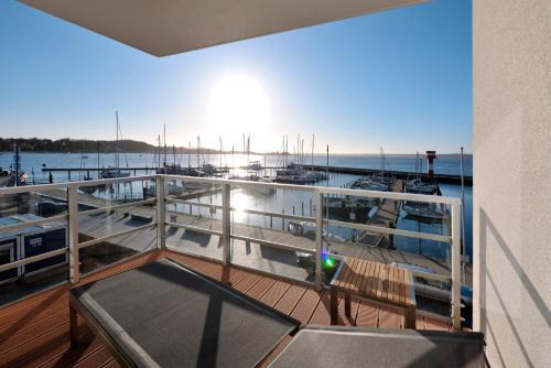 Apartment 13 "Möwennest", Blickrichtung offenes MeerBinnenhafen Nord