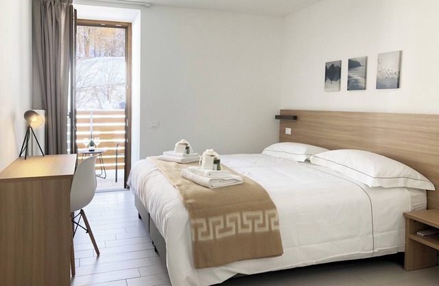 Apartment 2+2 with terrace overlooking the village (203)