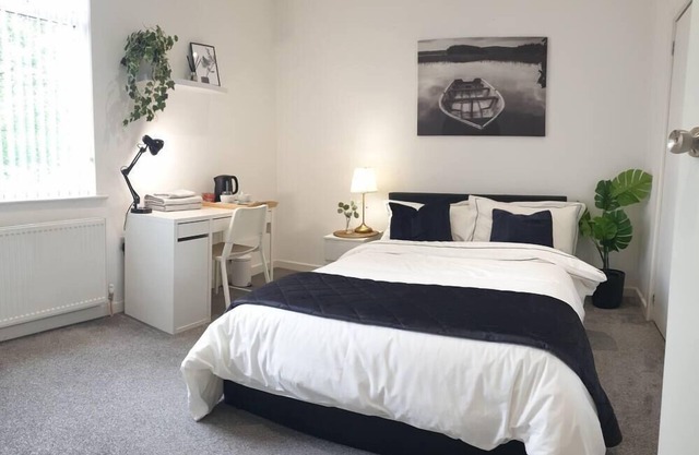 5-star Tropicana House(Room 2)