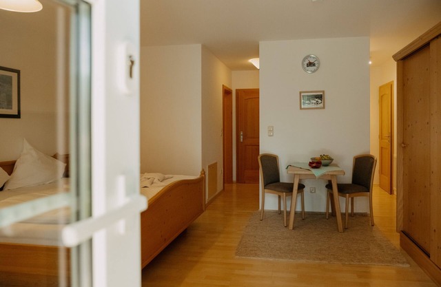 Appartement-2 im EG-Terrasse-Salle de bain privée séparée