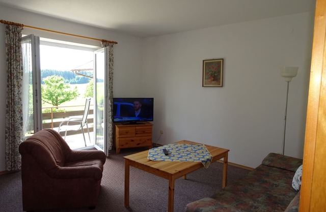 Wohnung 2 a - 1. Etage 50 qm - Südbalkon mit Bergblick