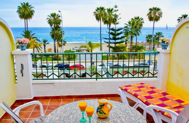 Apartment 2E front row, Air Condition, WLAN, Balcony sea view, Playa Burriana