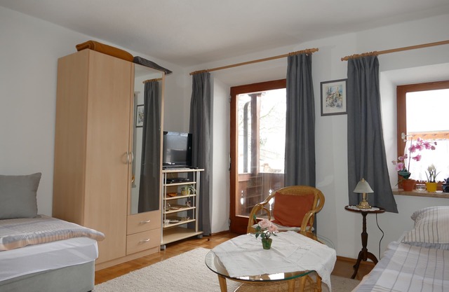 Apartment 3, 30 sqm, 1-2 persons, living-bedroom, kitchen, bathroom