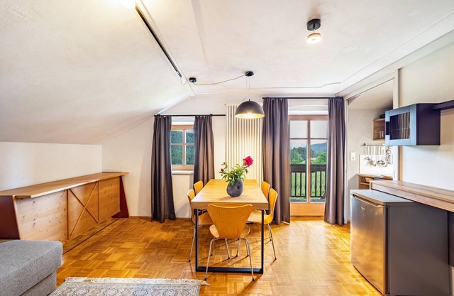 Appartement '5' avec vue sur les montagnes, piscine partagée et Wi-Fi
