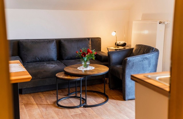 Ferienwohnung (63qm), Balkon, Wohnküche, 2 Schlafzimmer, max 4 Personen