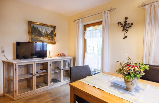 Apartment 70sqm, balcony, carport, kitchen, 2 bedrooms and living room, 4 pers