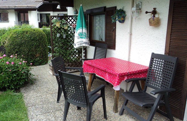 Ferienwohnung (82qm), Terrasse, Küche extra, 2 Schlaf- und 1 Wohn-/Schlafzimmer, WLAN, max 6 Personen