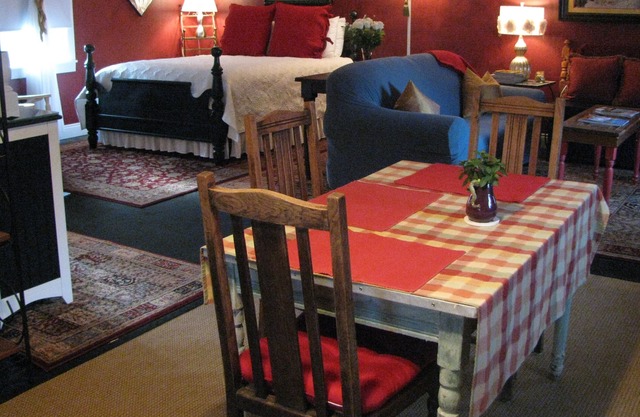 Appartement A, A Quaint Bed and Breakfast Cottage