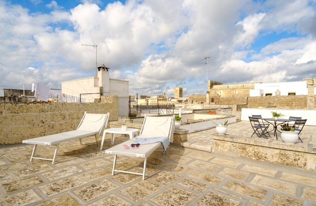 Appartement "Acamya Luxury Apartment" avec terrasse et balcon