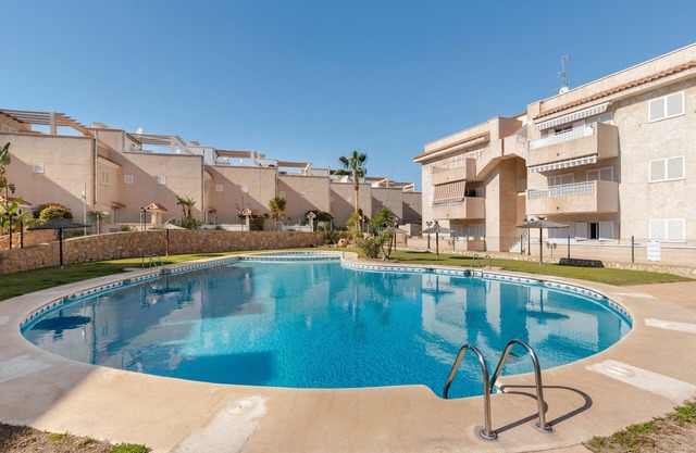 Appartement 'Aguilas Con Ac Y Piscina' avec piscine partagée, Wi-Fi et climatisation