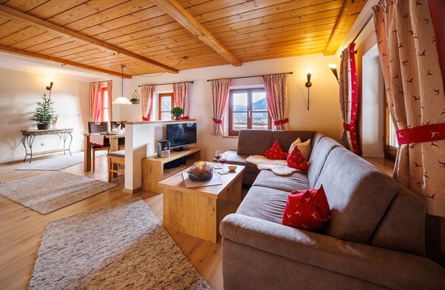 Ferienwohnung Alm-Stüberl - (65 qm) - Balkon, 2 sep. Schlafzimmer, max. 4 Pers.