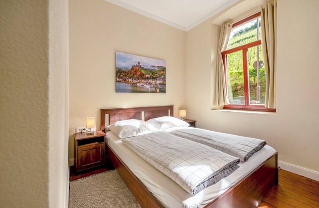 Appartement 'Alte Stadtvilla Am Weinberg 2' avec jardin partagé et Wi-Fi