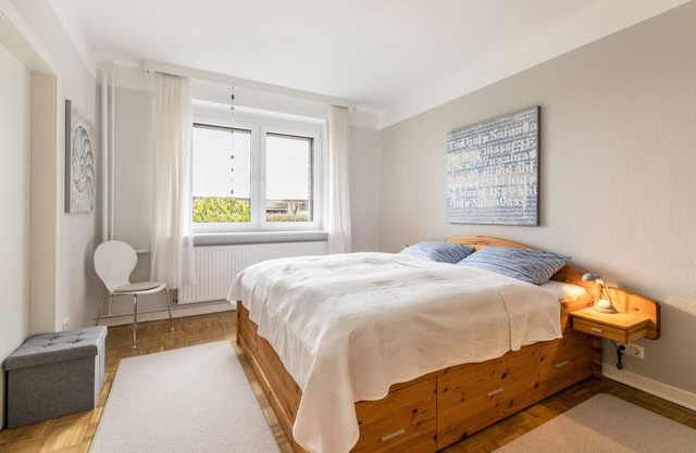 Appartement 'Alte Schule Pahlkrug' avec terrasse privée, jardin privé et Wi-Fi