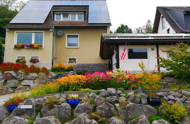 Appartement 'Ferienwohnung Am Silberg' avec vue sur les montagnes, terrasse privée et Wi-Fi