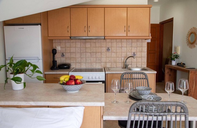 Apartment 'Anthi's Central' with Sea View, Wi-Fi and Air Conditioning