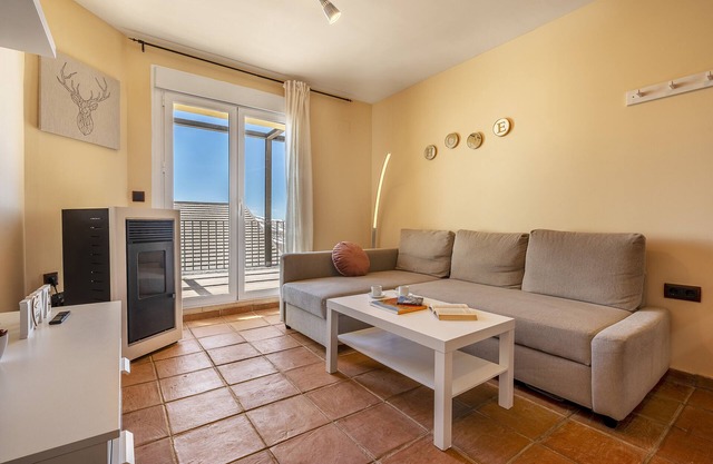 Appartement 'Apartamento Deluxe Con Terraza 31 D' avec vue sur la montagne, terrasse privée et Wi-Fi