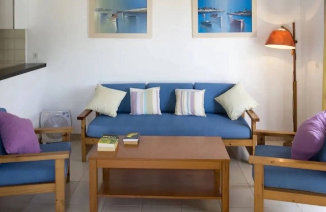 Appartement 'Apartamento 2 Dormitorios Iv' avec terrasse privée et jardin partagé