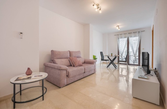 Appartement 'Apartamento Molinillo' avec vue sur les montagnes, Wi-Fi et climatisation