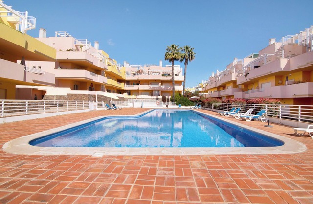 Appartement 'Apartamento Royal Cabanas Golf' avec piscine partagée, Wi-Fi et climatisation