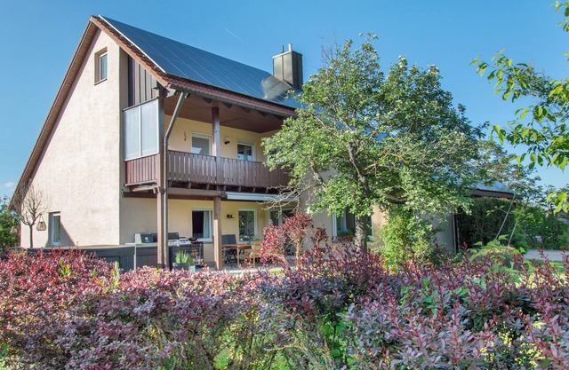 Appartement 'Apfelblüte' avec vue sur les montagnes, terrasse privée et Wi-Fi