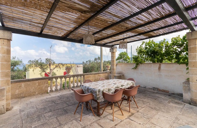 Appartement 'Appartamento Rosa' avec vue sur la mer, terrasse privée et Wi-Fi