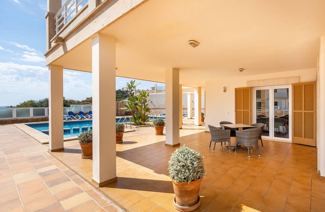 Appartement 'Apto Villa Sirena Vista Piscina' avec piscine partagée, Wi-Fi et climatisation