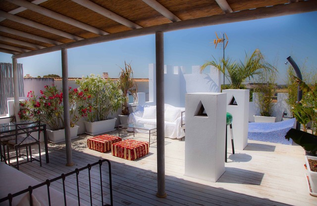 Appartement design avec patio et terrasse privée à 25 km du centre de Séville