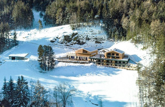 Appartement "Archehof Hochzirm - Anton" avec vue sur la montagne, sauna et terrasse