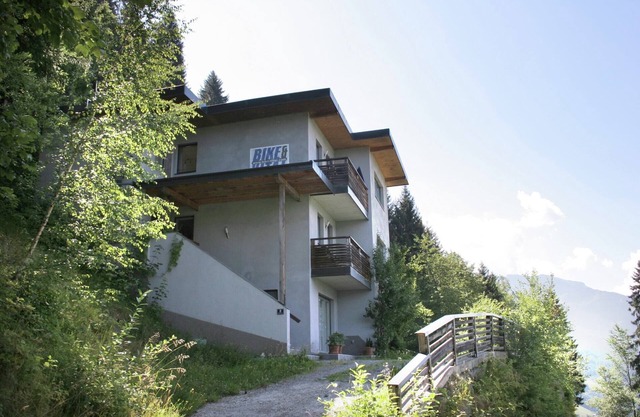 L'appartement situé tranquille.