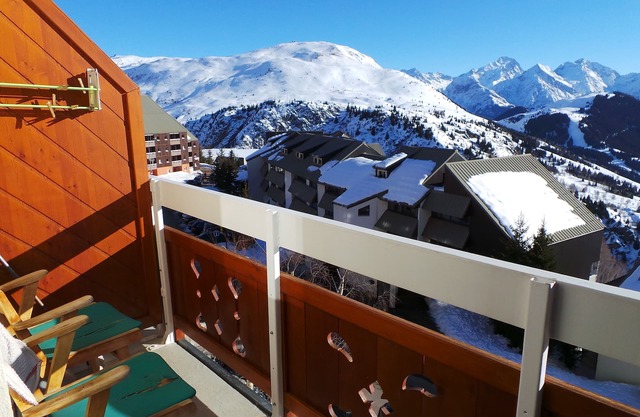 Appartement au pied des pistes avec chambre indépendante, vue sur la montagne