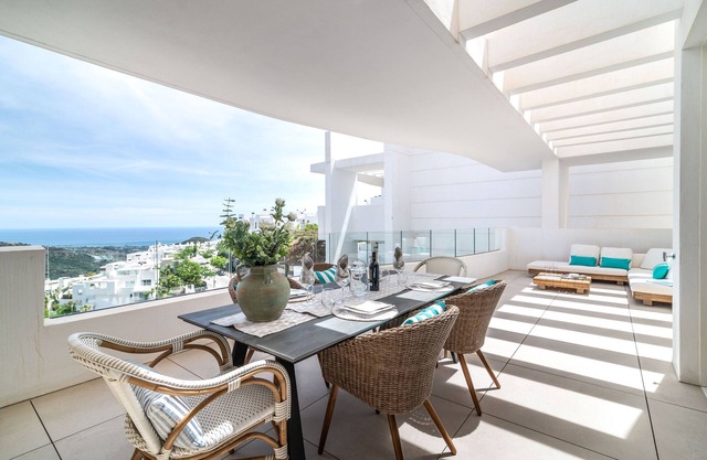 Appartement 'Avec Vues Sur Marbella' avec vue sur la mer, Wi-Fi et climatisation