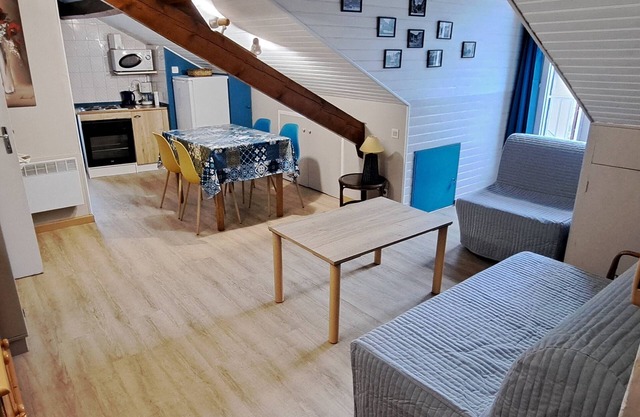 APPARTEMENT AX LES THERMES CENTRE VILLE
