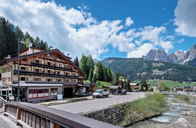 Appartement "Badia" avec vue sur les montagnes, terrasse partagée et Wi-Fi