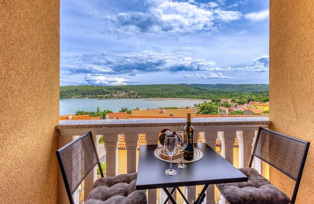 Appartement Baran avec vue sur la mer