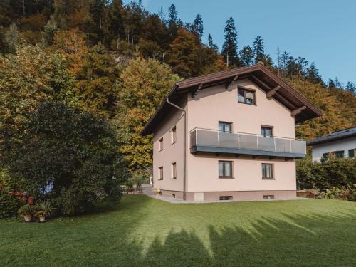 Apartment Bergblick by Interhome