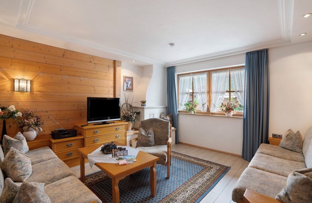 Appartement "Bergdistel Nr 8" avec vue sur les montagnes, jardin partagé et Wi-Fi